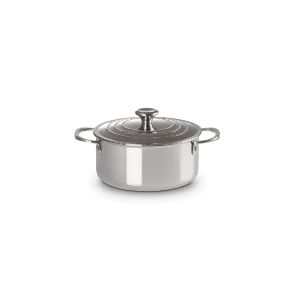 STAINLESS STEEL SMALL CASSEROLE WITH LID 24 - LE CREUSET